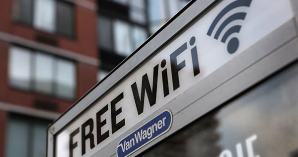 22000 people agree clean toilet when they are using free wifi 00