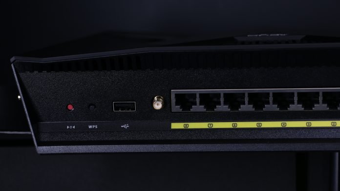 ASUS RT-AC88U 開箱評測 雙頻雙 WAN 電競專用路由器 Router - 流動日報