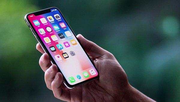 apple may reveal 6 4 in iphone in 2018 02