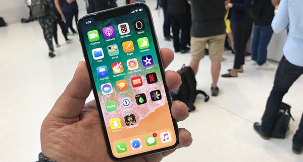 apple iphone x face id lower accurate 00