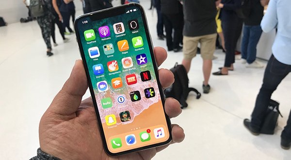 apple may solve iphone x production woes 00