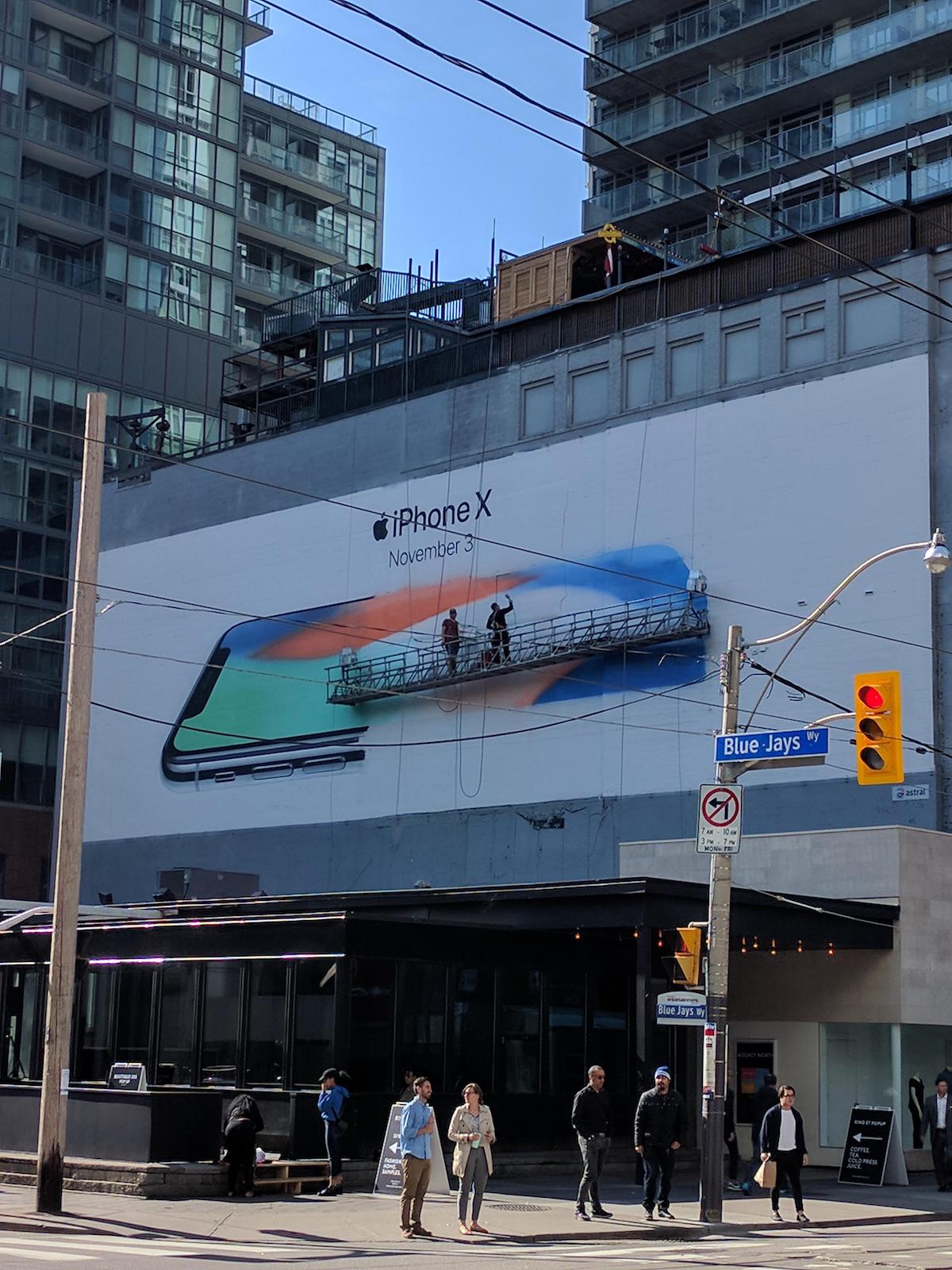 iphone x outdoor giant ad 00
