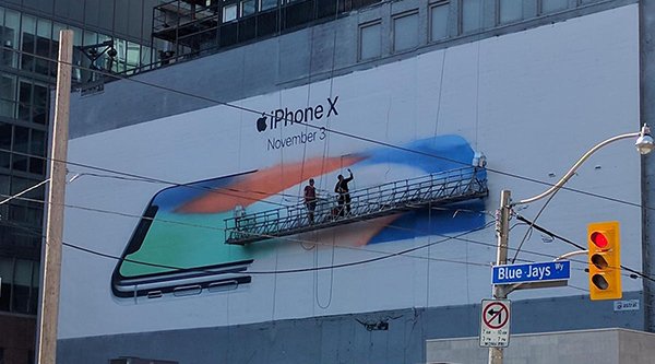 iphone x outdoor giant ad 00a