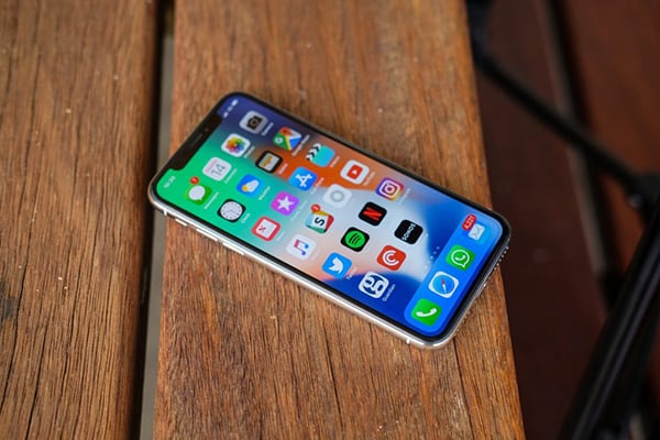 2018 iphone x may drop price 02