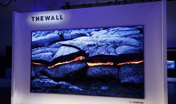 ces 2018 samsung tv the wall 02
