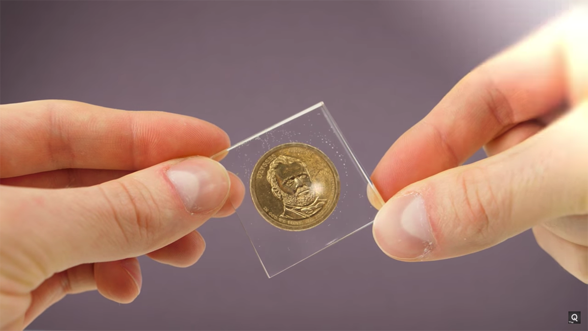 how to lock the coin into transparent epoxy resin 00