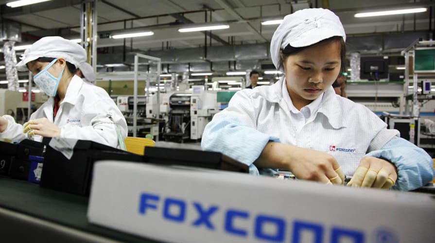 foxconn adjust in vestment of wisconsin display factory 00