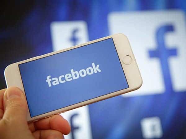 Facebook confirms data sharing agreements with Chinese firms 02