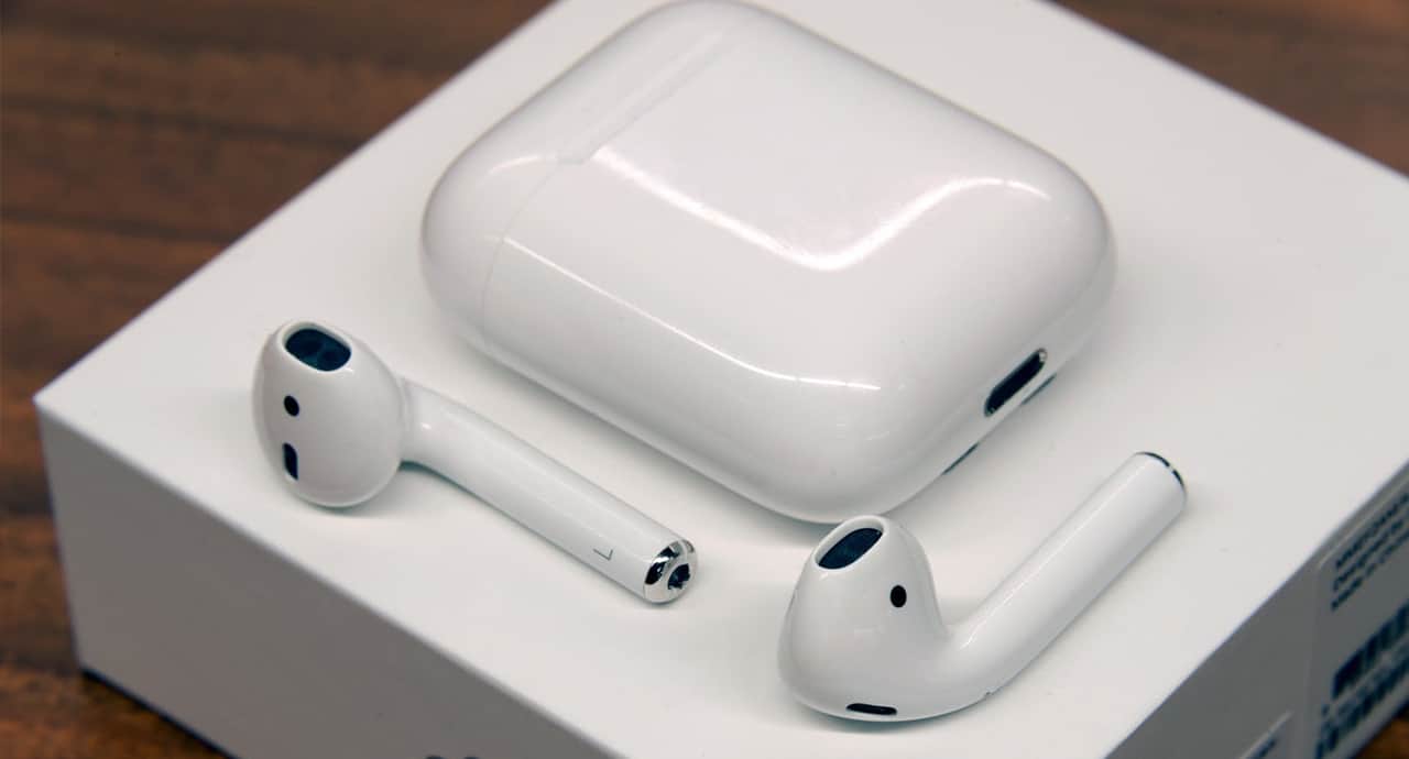 iphone may be charged from airpods case later 00
