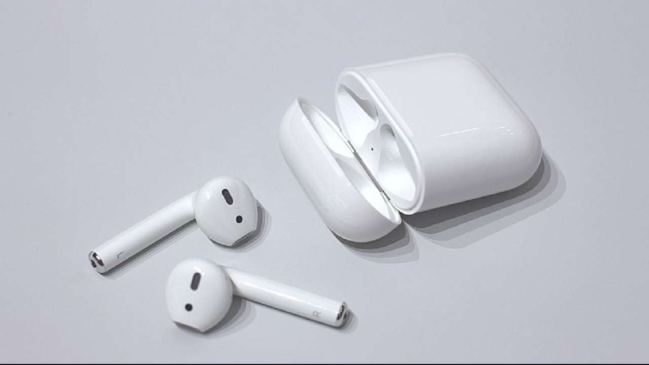 iphone may be charged from airpods case later 02