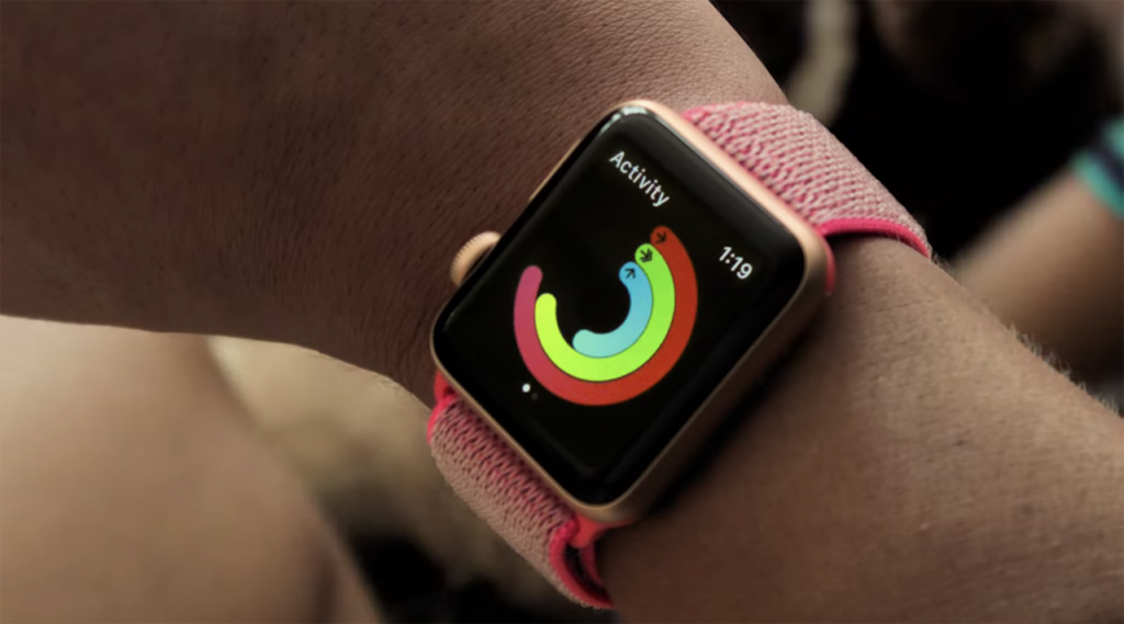 apple watch cm close your rings 00