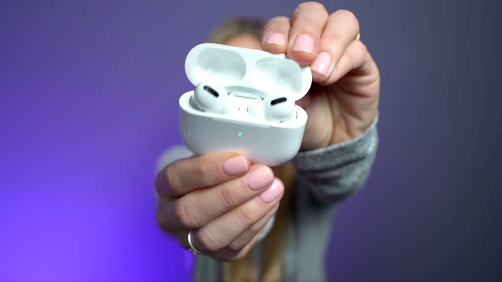 AirPods Pro Unboxing and Review 0 3 screenshot