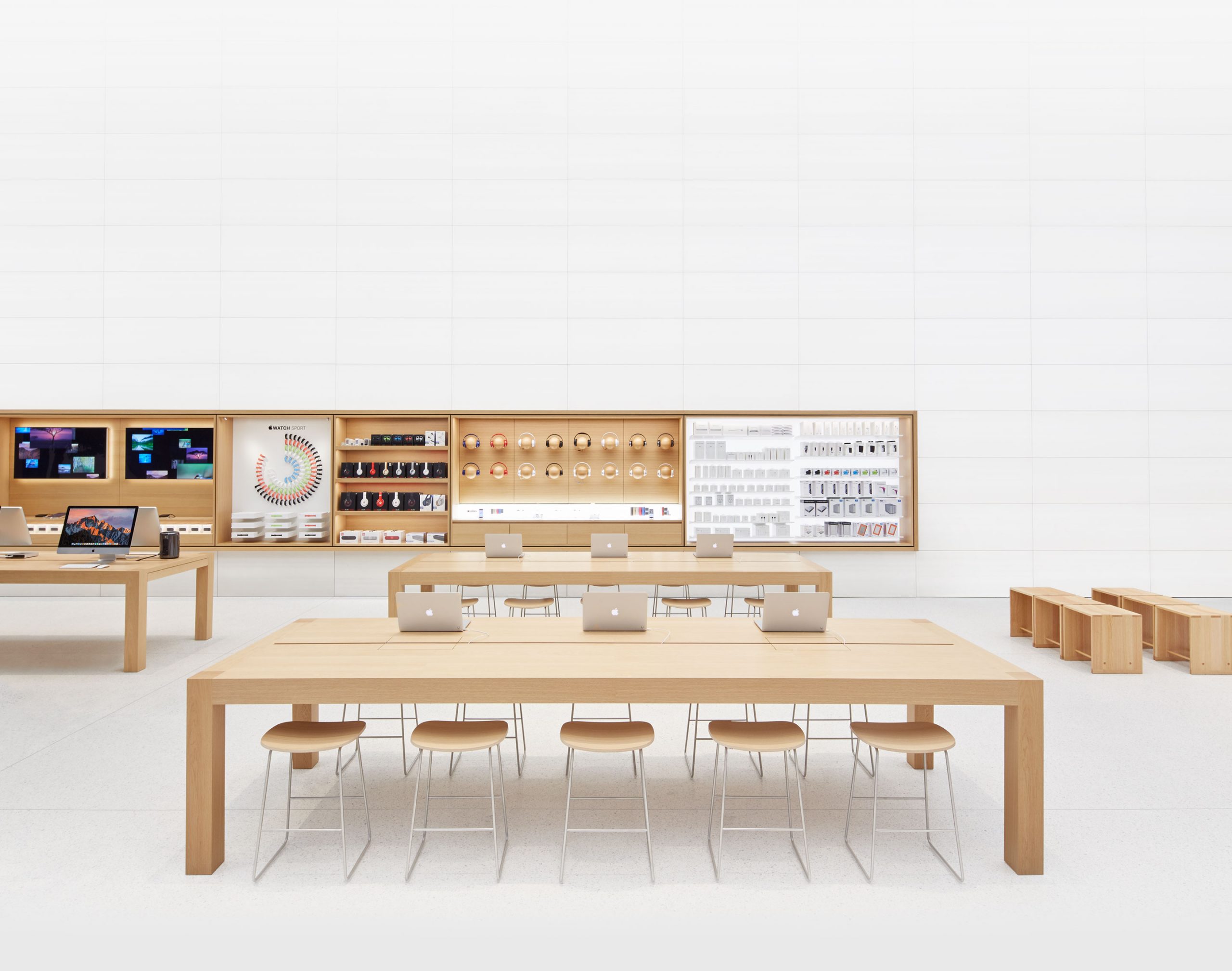 apple store scaled