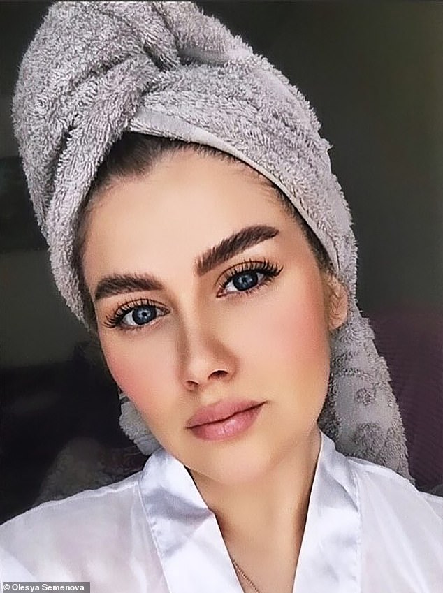 Olesya Semenova01