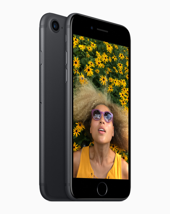 apple iphone7 matblk 2up inline 1.jpg.large 1