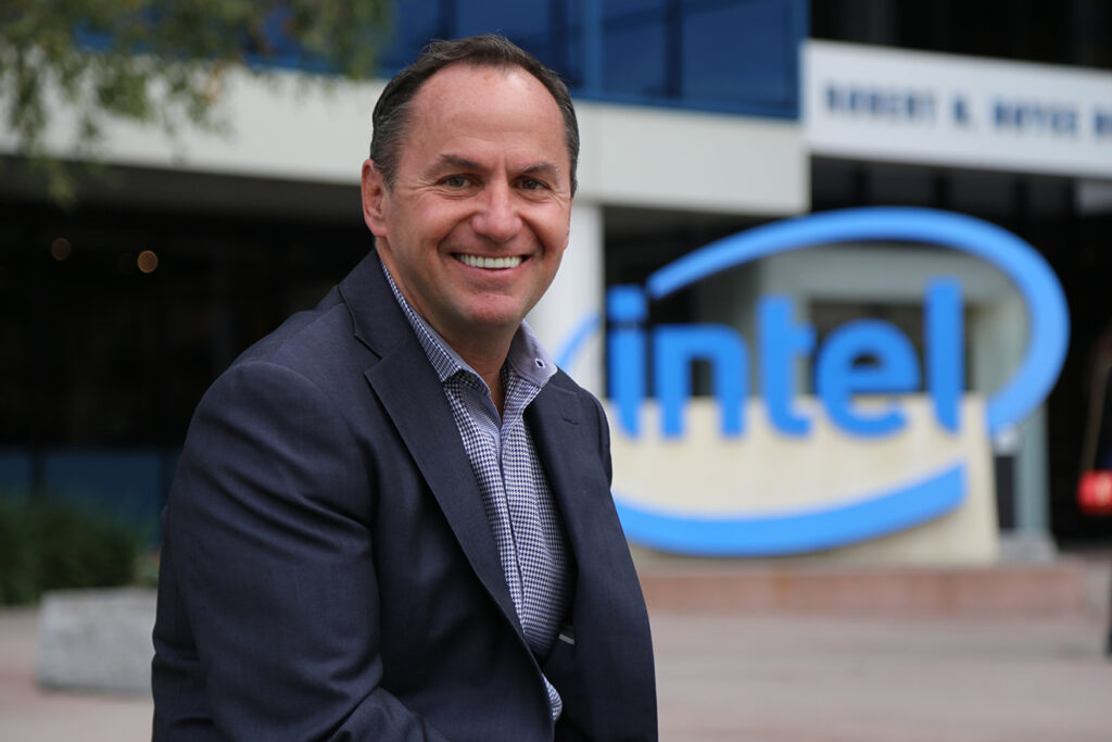 Intel CEO Bob Swan xl