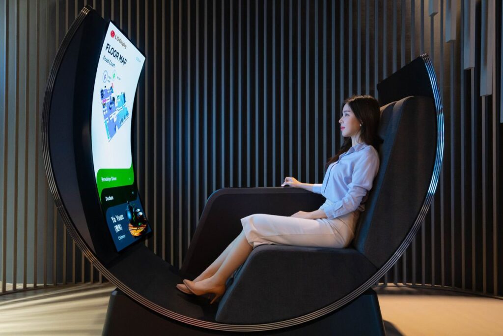 LG Display Media Chair at CES 2022 3 .0