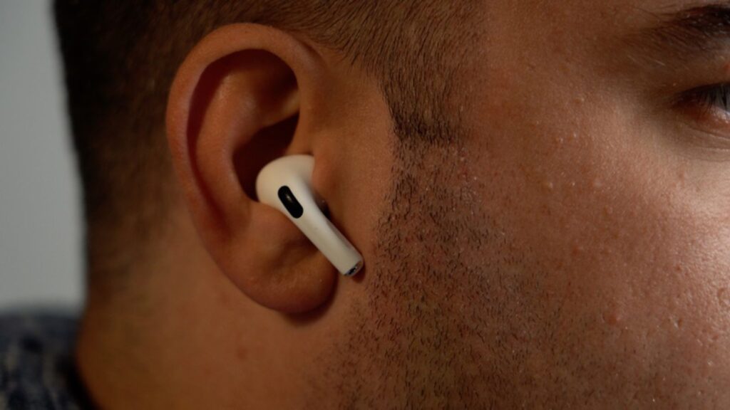 AirPods 可在 2 年內加入聽力健康功能