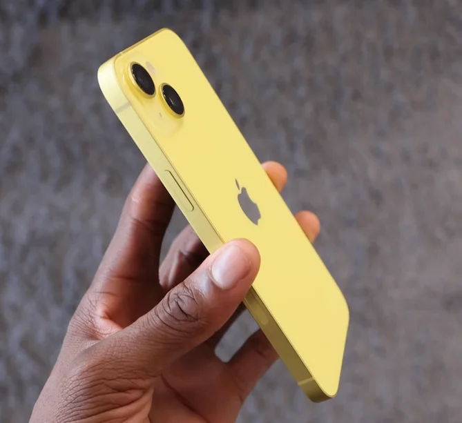 iphone14 yellow 02