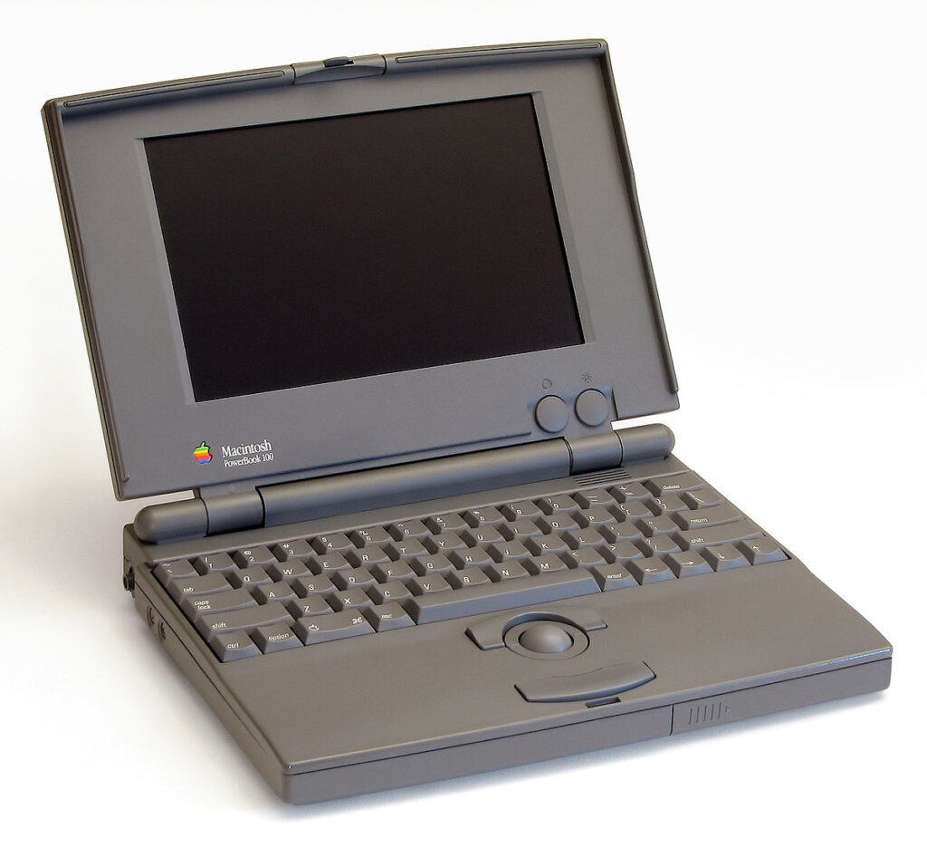 1200px Powerbook 100 pose