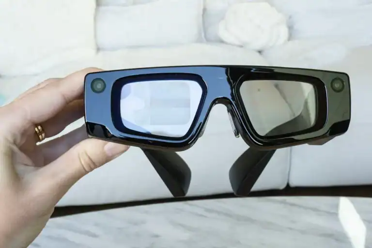 snap glass