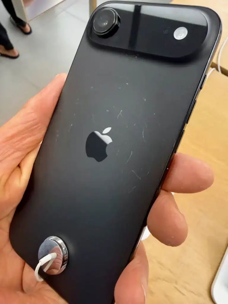 scratchgate iPhone Air