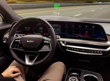 cadillac lyric infotainment