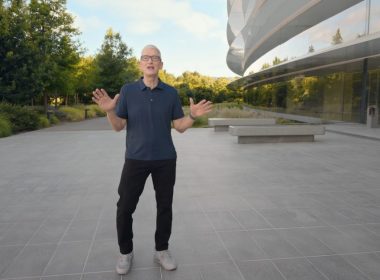 tim cook apple park sep925