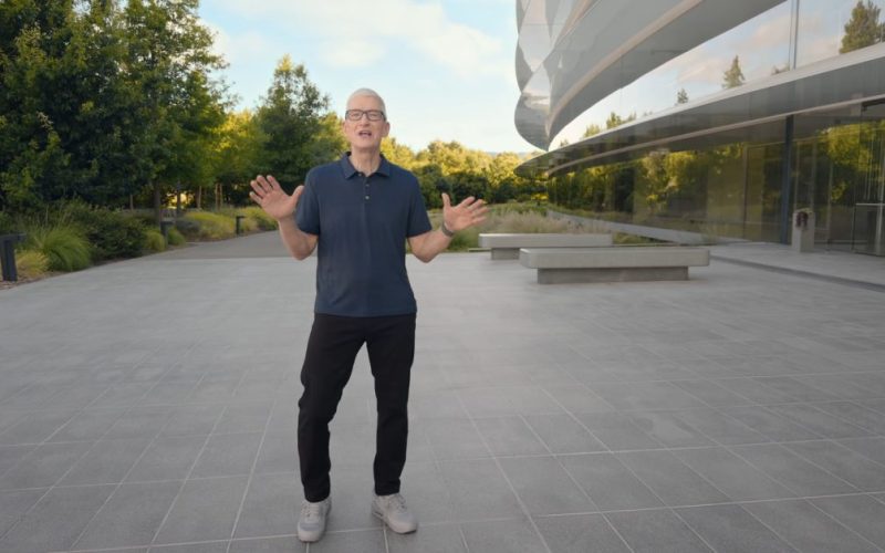 tim cook apple park sep925