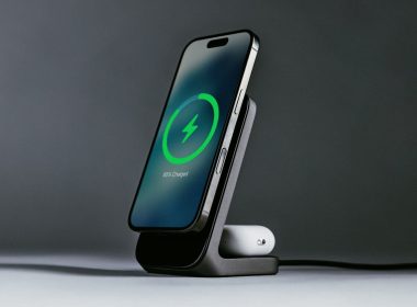 nomad qi2 iphone charger