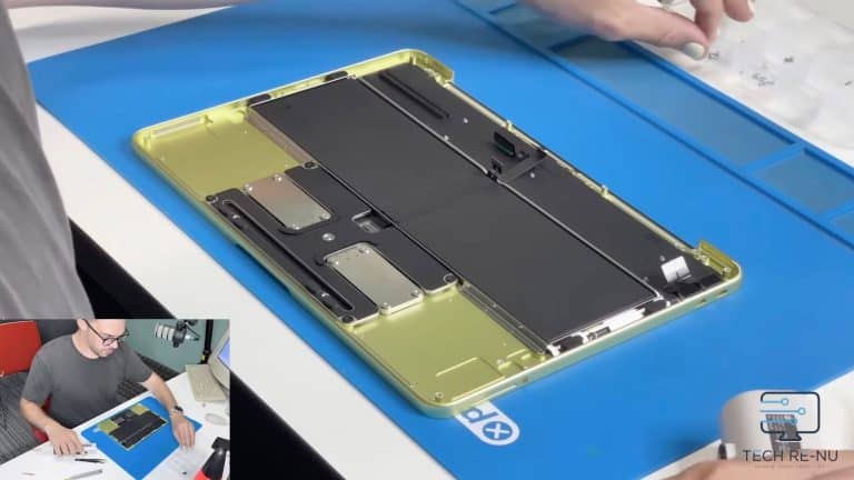 tech re nu macbook neo teardown 402x