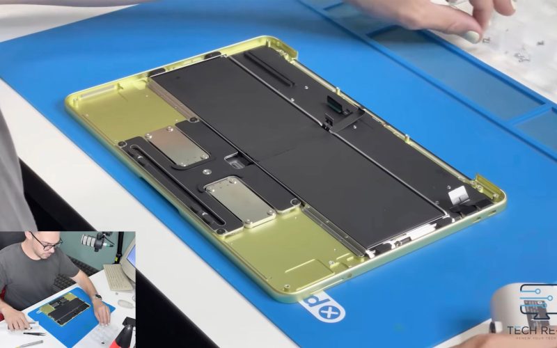 tech re nu macbook neo teardown 402x