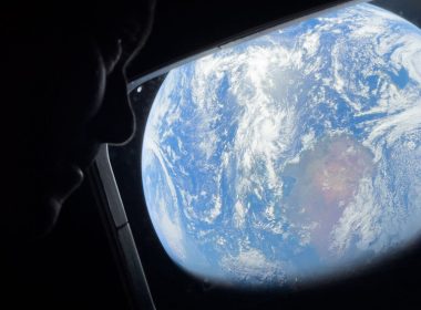 67322 141693 nasaartemisIIiphone1 xl