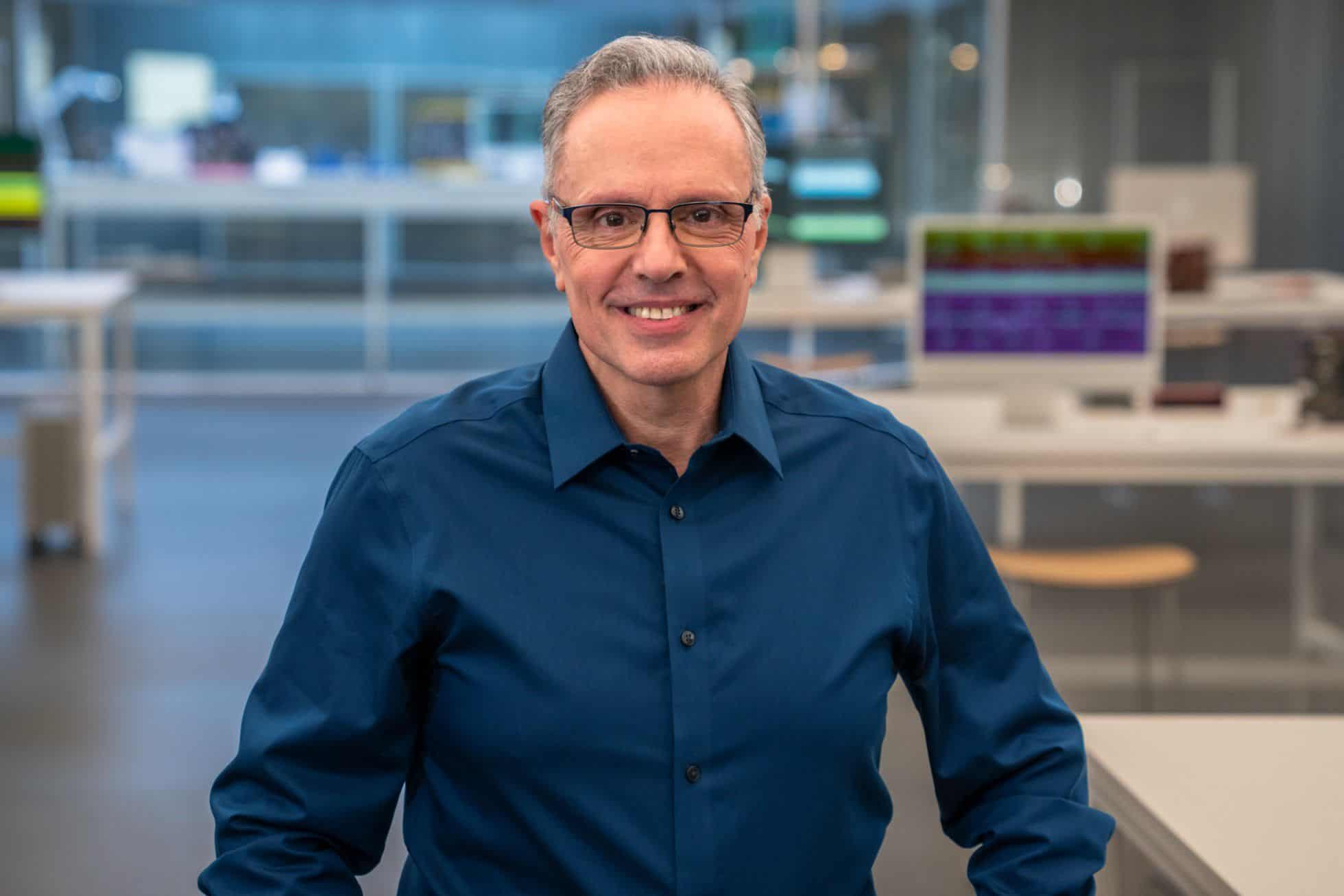 John Ternus 將接任 Apple CEO　Johny Srouji 升任 Apple 硬體總監一職