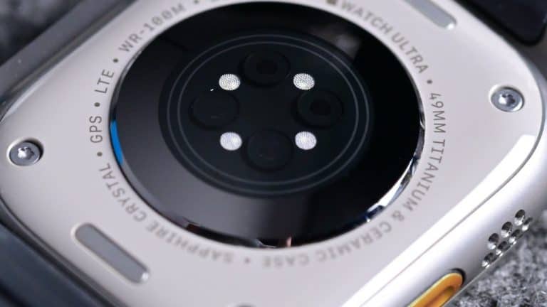 67673 142636 000 lede Apple Watch Ultra sesnors xl