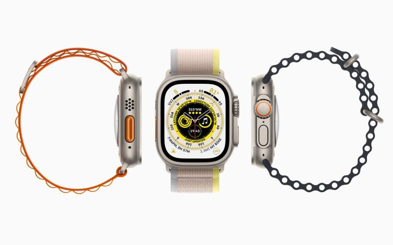 Apple Watch Ultra 3up Hero 220907 Full Bleed Jpg Large