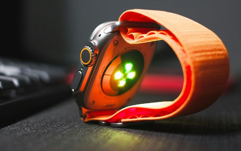 Micro LED Apple Watch Ultra