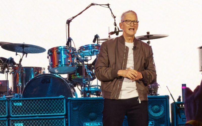 Tim Cook Apple 50 Concert