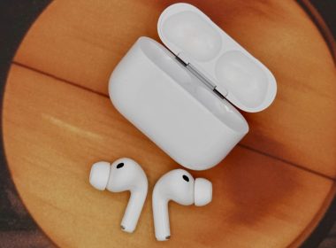 Airpods Pro 3 Table